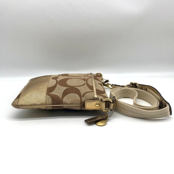 Coach Brown Signature Canvas Swingpack Crossbody 40758 - Picture 3 of 11